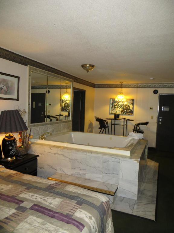 Hollywood Inn & Suites Gurnee Pokój zdjęcie