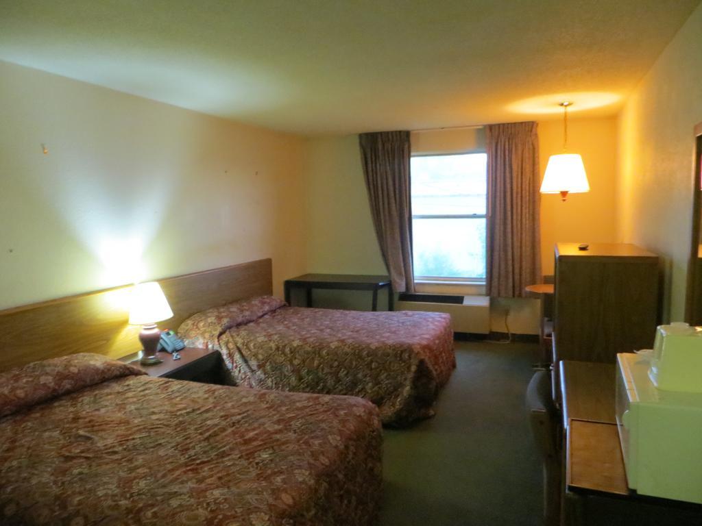 Hollywood Inn & Suites Gurnee Zewnętrze zdjęcie